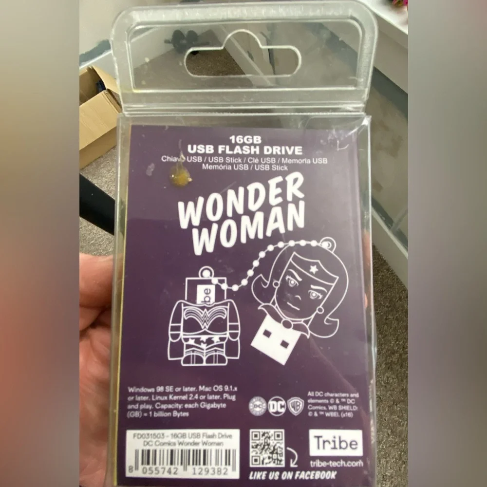 Tribe Original DC Comics Wonder Woman Super Hero 16 GB Flash Drive Stick New